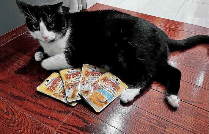 Peekage community image 2